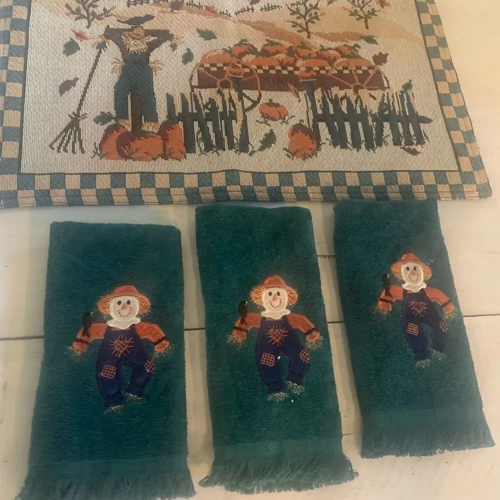 Thanksgiving Linen Bundle - Picture 2 of 5